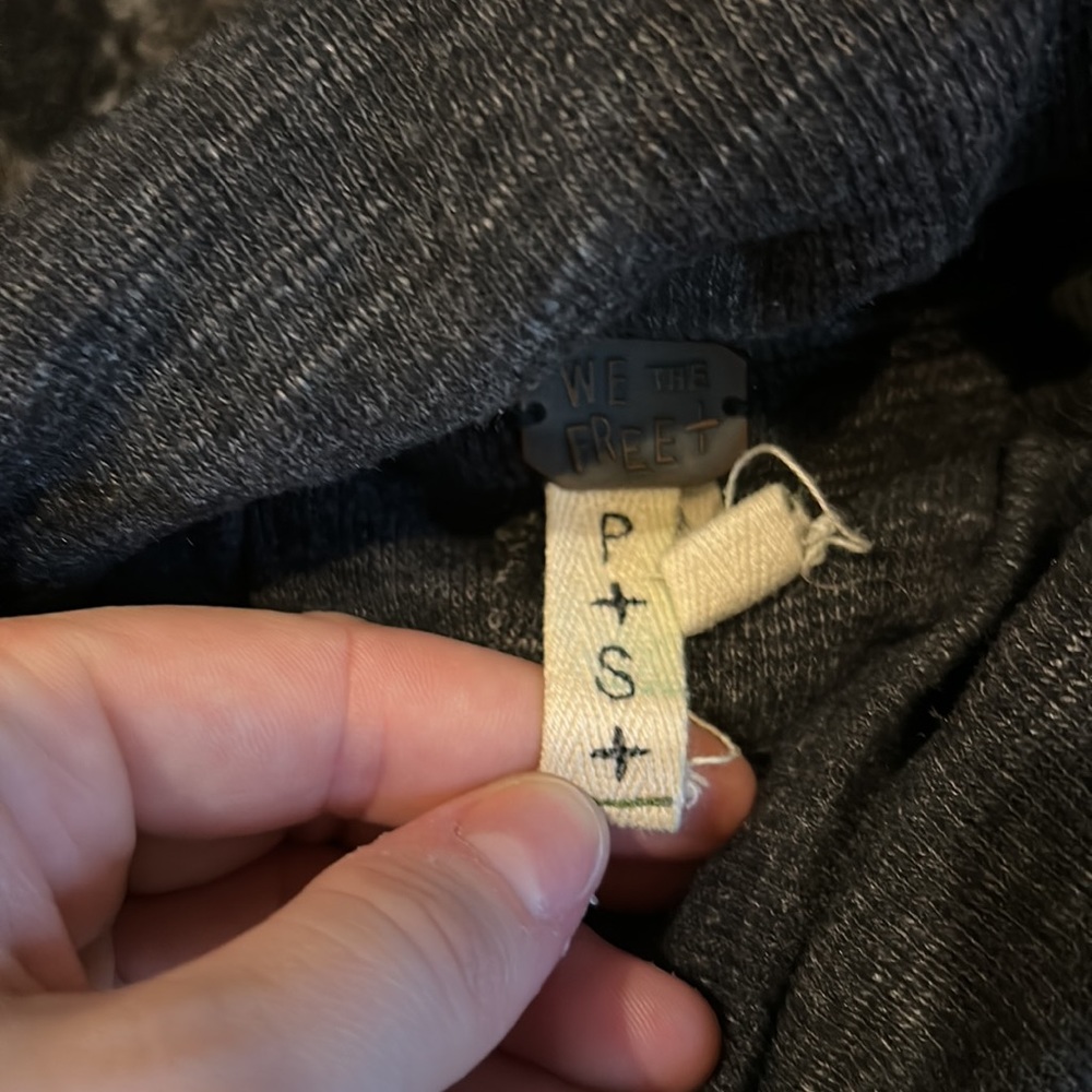 Free People Split Back Sweater Size Small - image 2